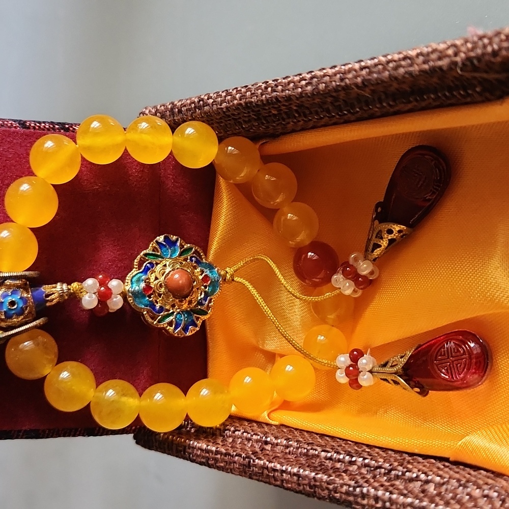 Bracelet/ accessory